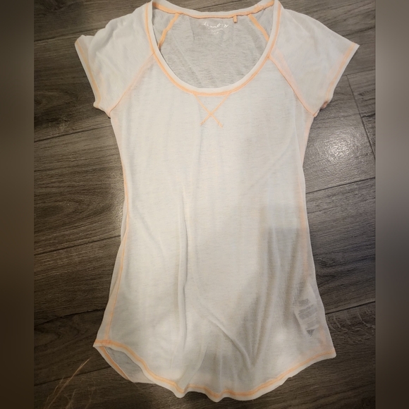 Women's Guess Sheer Peach Tee - Picture 2 of 5